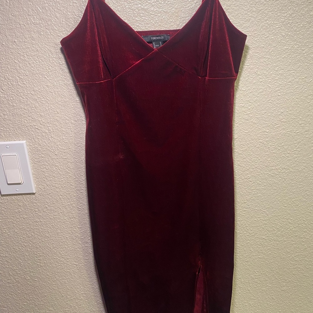 Forever 21 Burgundy Sweetheart Mini Dress with V-Neck